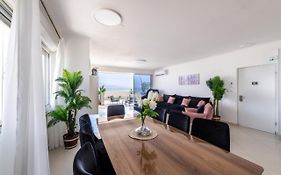 Desert And Sea-Penthouse Full Sea View